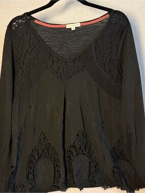 Coco + Jaimeson Black Lace Paneled Long Sleeve Top Size XL